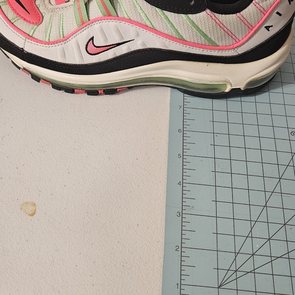 Womens sneakers